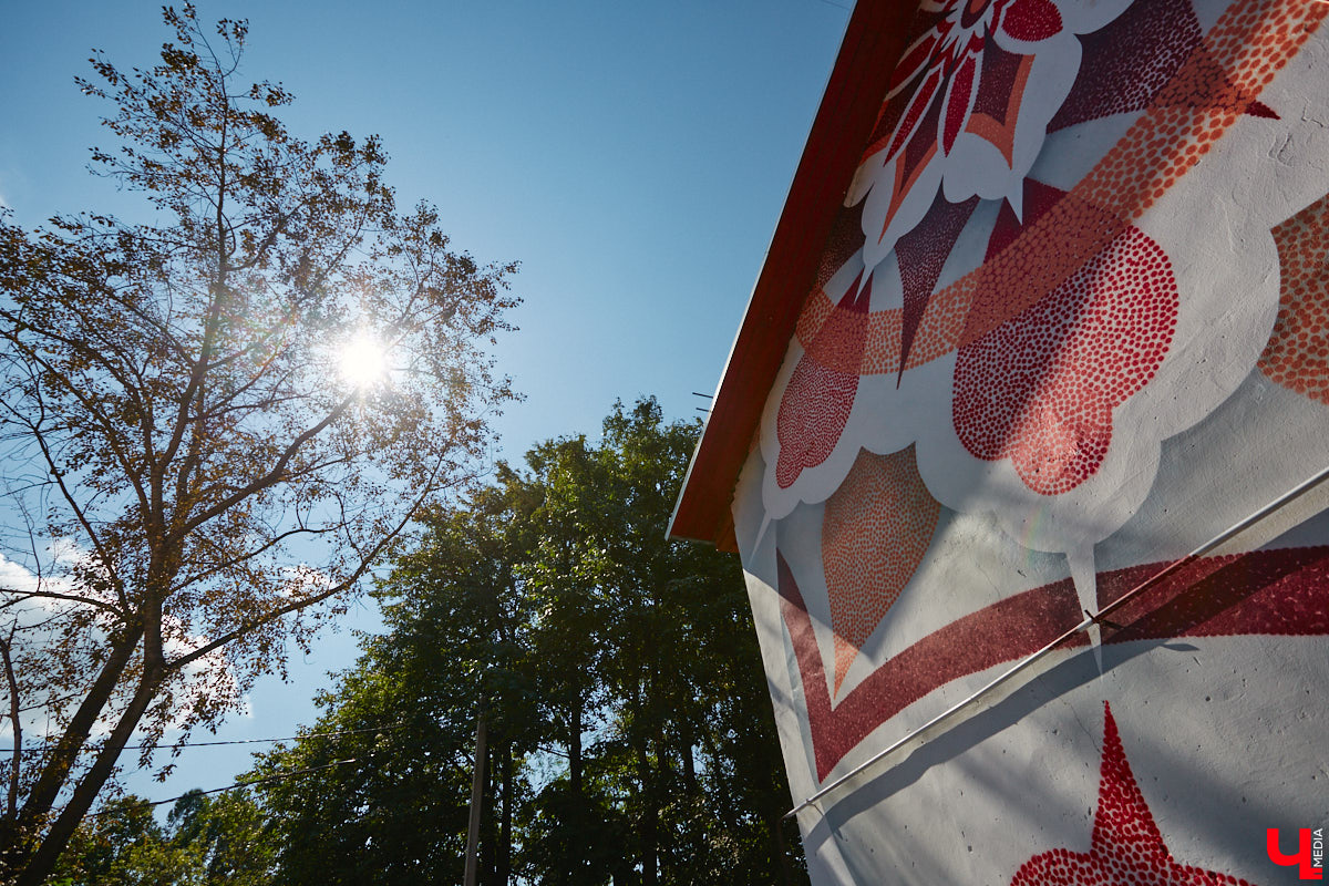 Весь июнь мы походили на одного комичного персонажа — ждуна. Мечтали и грезили о хорошей погоде, ежась под зонтами. И вот наконец просьбы любителей выкрутить лето на максимум услышаны: на Владимирскую область надвигается жара выше 30 градусов.