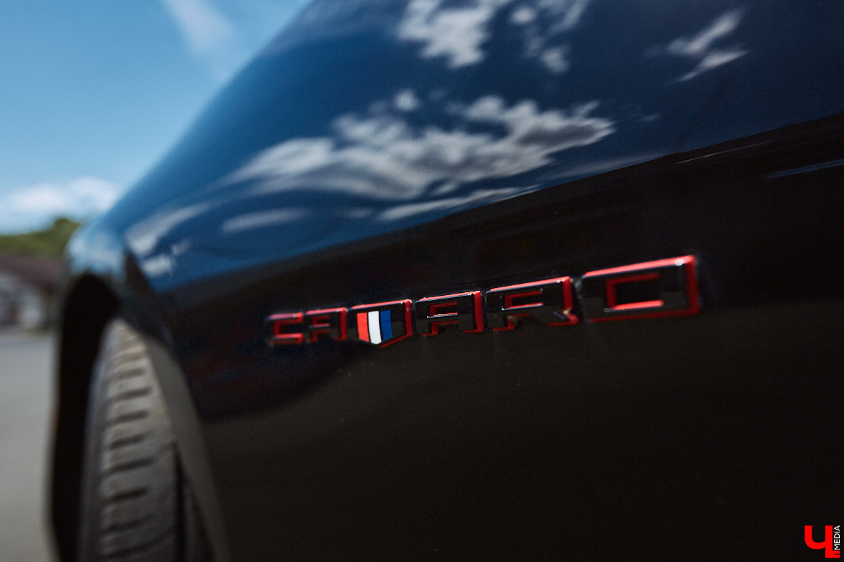 В детстве многие из нас мечтали сесть за руль красивой машины, увиденной на экране или витрине магазина игрушек. Закрыть давний гештальт решил Тимур Фатехов. Выбор отца двух прекрасных дочек пал на брутальный Chevrolet Camaro шестого поколения. Впечатлениями о приобретенном маслкаре владимирец поделился с «Ключ-Медиа».