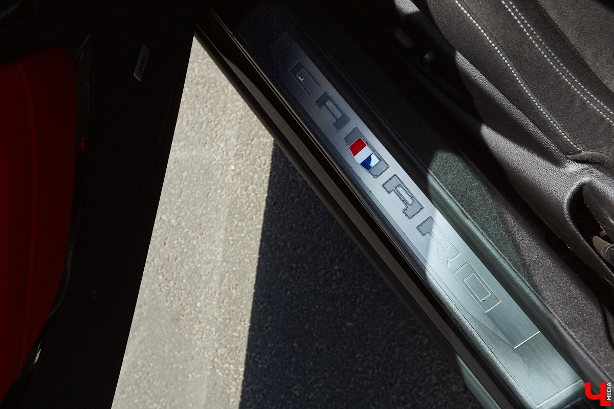 В детстве многие из нас мечтали сесть за руль красивой машины, увиденной на экране или витрине магазина игрушек. Закрыть давний гештальт решил Тимур Фатехов. Выбор отца двух прекрасных дочек пал на брутальный Chevrolet Camaro шестого поколения. Впечатлениями о приобретенном маслкаре владимирец поделился с «Ключ-Медиа».