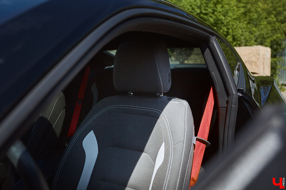 В детстве многие из нас мечтали сесть за руль красивой машины, увиденной на экране или витрине магазина игрушек. Закрыть давний гештальт решил Тимур Фатехов. Выбор отца двух прекрасных дочек пал на брутальный Chevrolet Camaro шестого поколения. Впечатлениями о приобретенном маслкаре владимирец поделился с «Ключ-Медиа».