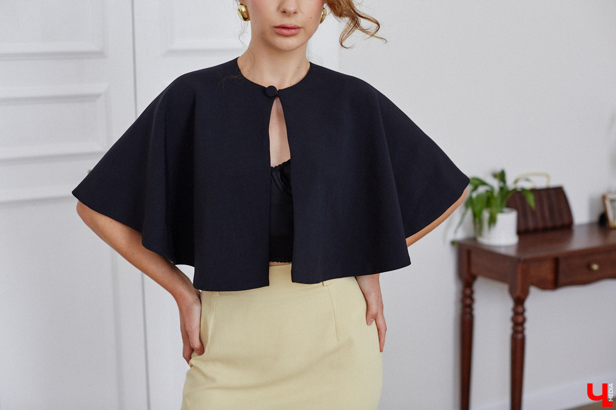 Владимирского фотографа Полину Романычеву не встретишь в джинсах, кроссовках и футболке. ДНК ее стиля составляют винтажные вещи, из которых она формирует изысканные, продуманные до мелочей образы. Четыре повседневных варианта девушка продемонстрировала «Ключ-Медиа».