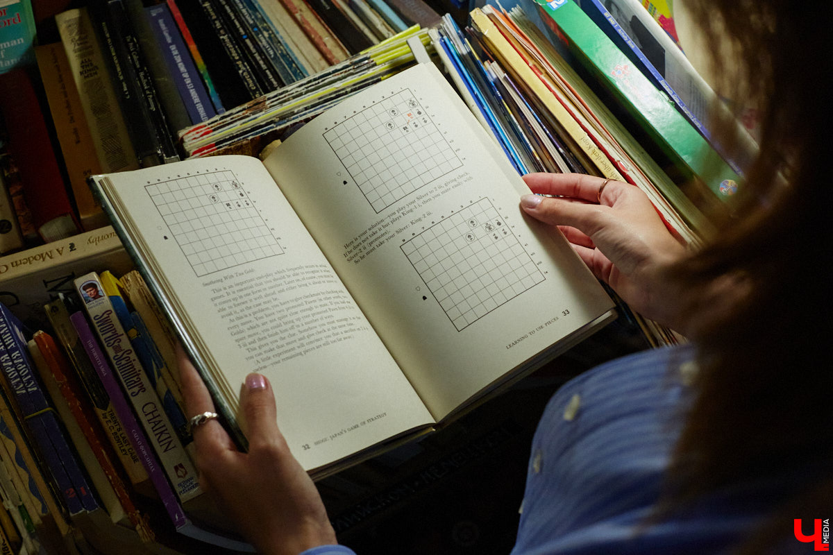 Приятно иметь статус человека читающего. Владимирской журналистке Алине Фадеевой удалось стать лицом одноименного проекта и засветиться на рекламных щитах. О конкурсе, книгах из своего топа и личном рекорде фанат литературы рассказала нашему изданию.