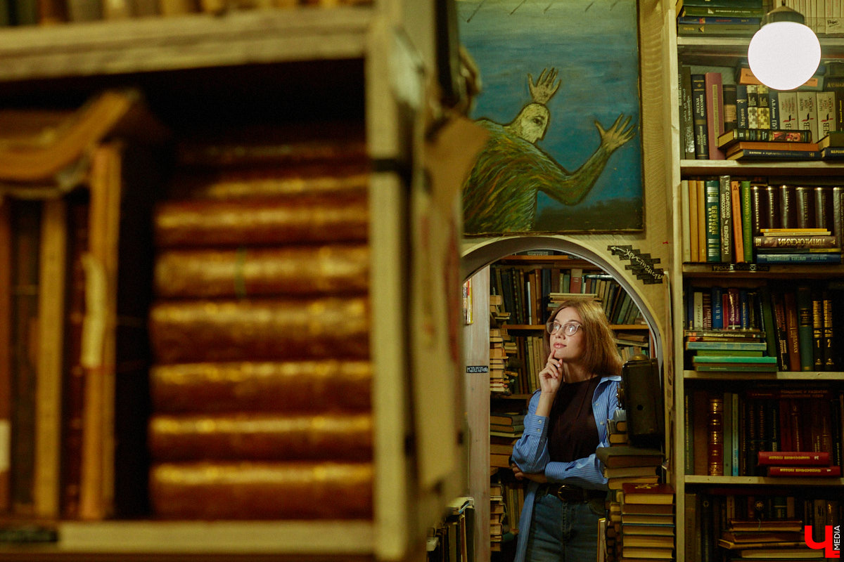 Приятно иметь статус человека читающего. Владимирской журналистке Алине Фадеевой удалось стать лицом одноименного проекта и засветиться на рекламных щитах. О конкурсе, книгах из своего топа и личном рекорде фанат литературы рассказала нашему изданию.