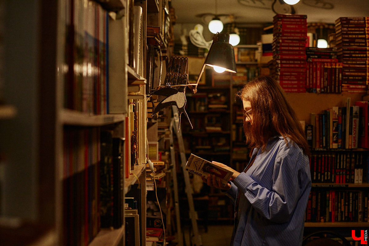 Приятно иметь статус человека читающего. Владимирской журналистке Алине Фадеевой удалось стать лицом одноименного проекта и засветиться на рекламных щитах. О конкурсе, книгах из своего топа и личном рекорде фанат литературы рассказала нашему изданию.