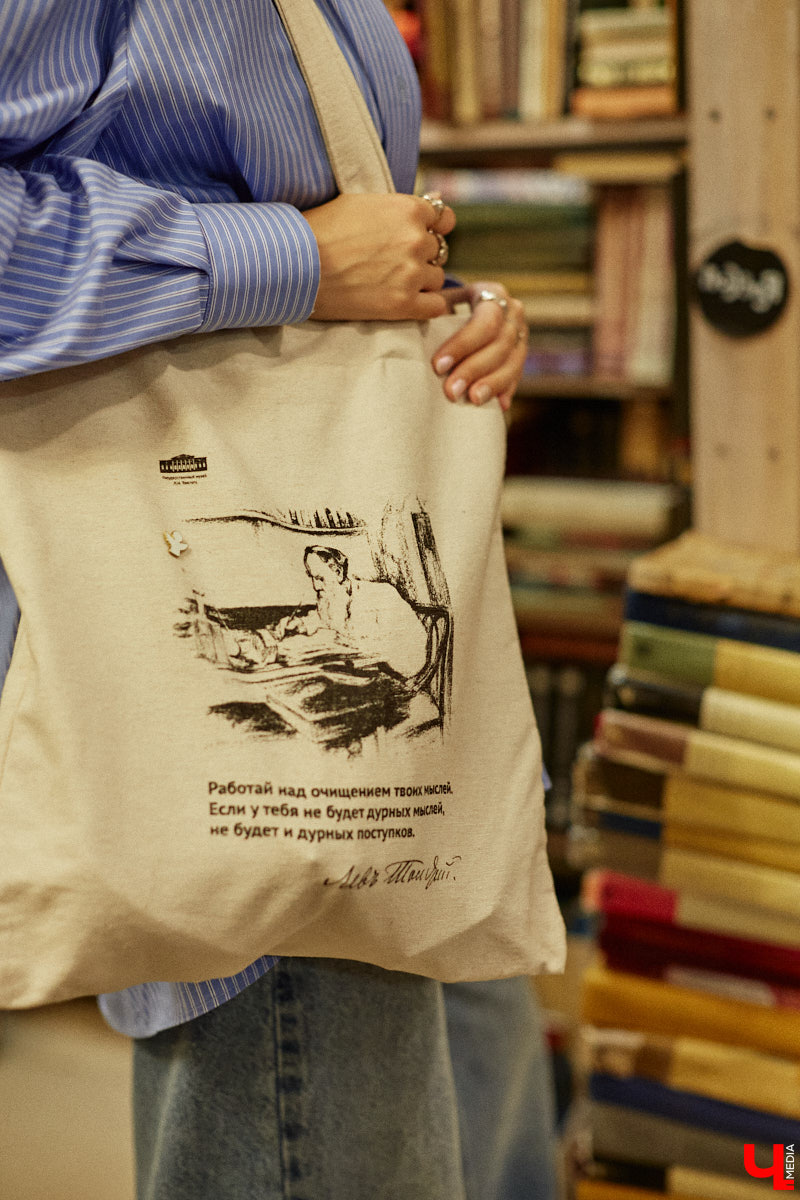 Приятно иметь статус человека читающего. Владимирской журналистке Алине Фадеевой удалось стать лицом одноименного проекта и засветиться на рекламных щитах. О конкурсе, книгах из своего топа и личном рекорде фанат литературы рассказала нашему изданию.