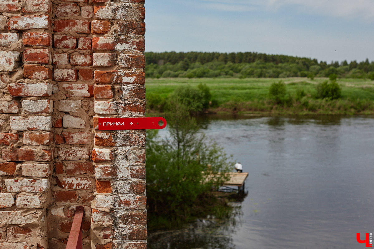 Лето   — идеальное время для путешествий по   воде. Но   куда отправиться, дабы испытать в   деле сапы, рафты и   байдарки? Вариантов немало, однако мы   собрали для вас семь самых живописных и   интересных маршрутов по   водоемам Владимирской области. А   главное, все они подходят как новичкам, так и   опытным туристам.