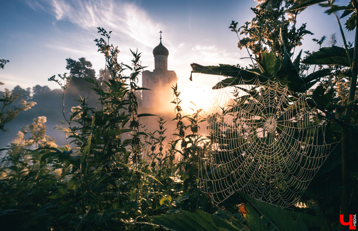 Лето   — идеальное время для путешествий по   воде. Но   куда отправиться, дабы испытать в   деле сапы, рафты и   байдарки? Вариантов немало, однако мы   собрали для вас семь самых живописных и   интересных маршрутов по   водоемам Владимирской области. А   главное, все они подходят как новичкам, так и   опытным туристам.