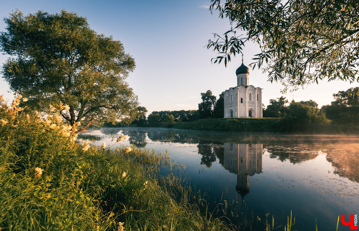 Лето   — идеальное время для путешествий по   воде. Но   куда отправиться, дабы испытать в   деле сапы, рафты и   байдарки? Вариантов немало, однако мы   собрали для вас семь самых живописных и   интересных маршрутов по   водоемам Владимирской области. А   главное, все они подходят как новичкам, так и   опытным туристам.