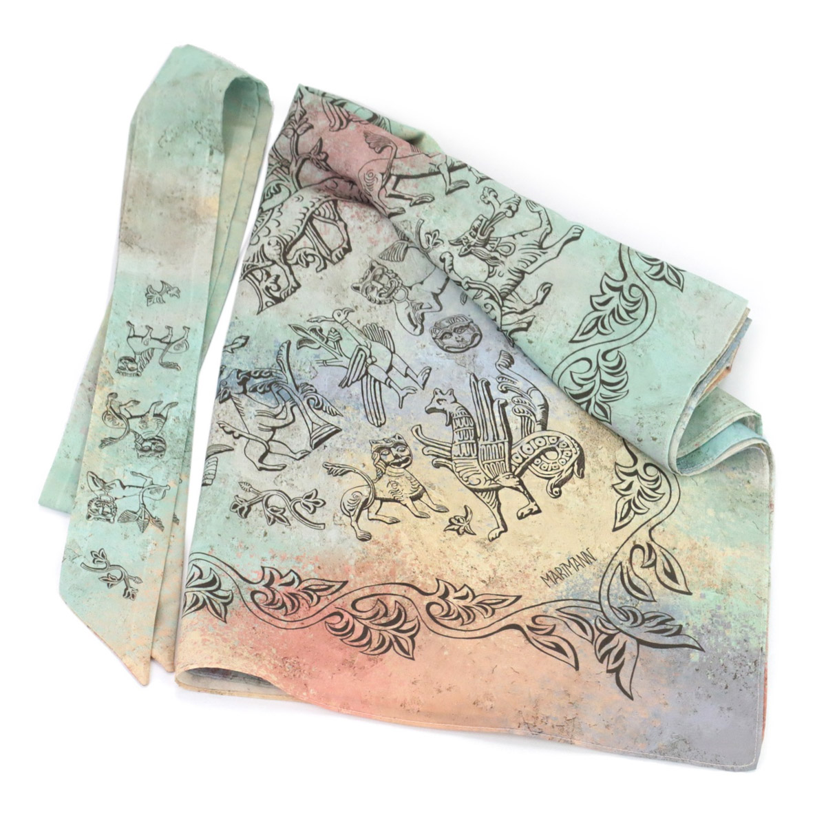 Мощное наследие Владимирской области никого не оставляет равнодушным. Особенно архитектура и атмосфера губернии заряжает людей творческих. «Ключ-Медиа» прикоснулся к прекрасному и собрал новую порцию авторских предметов с региональным дизайн-кодом.