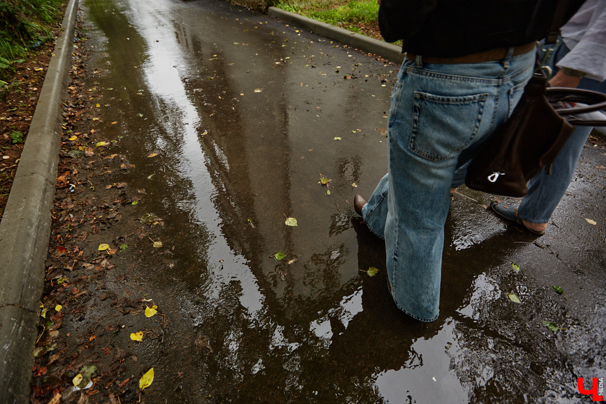 Отменив июльский тренд на зной, август продолжает играть по своим правилам. Сумрачная погода рушит многие планы относительно летнего досуга. Например, вместо сплава на байдарке хочется остаться дома с книгой и горячим какао. Изменится ли что-то на этой неделе, рассчитали синоптики.