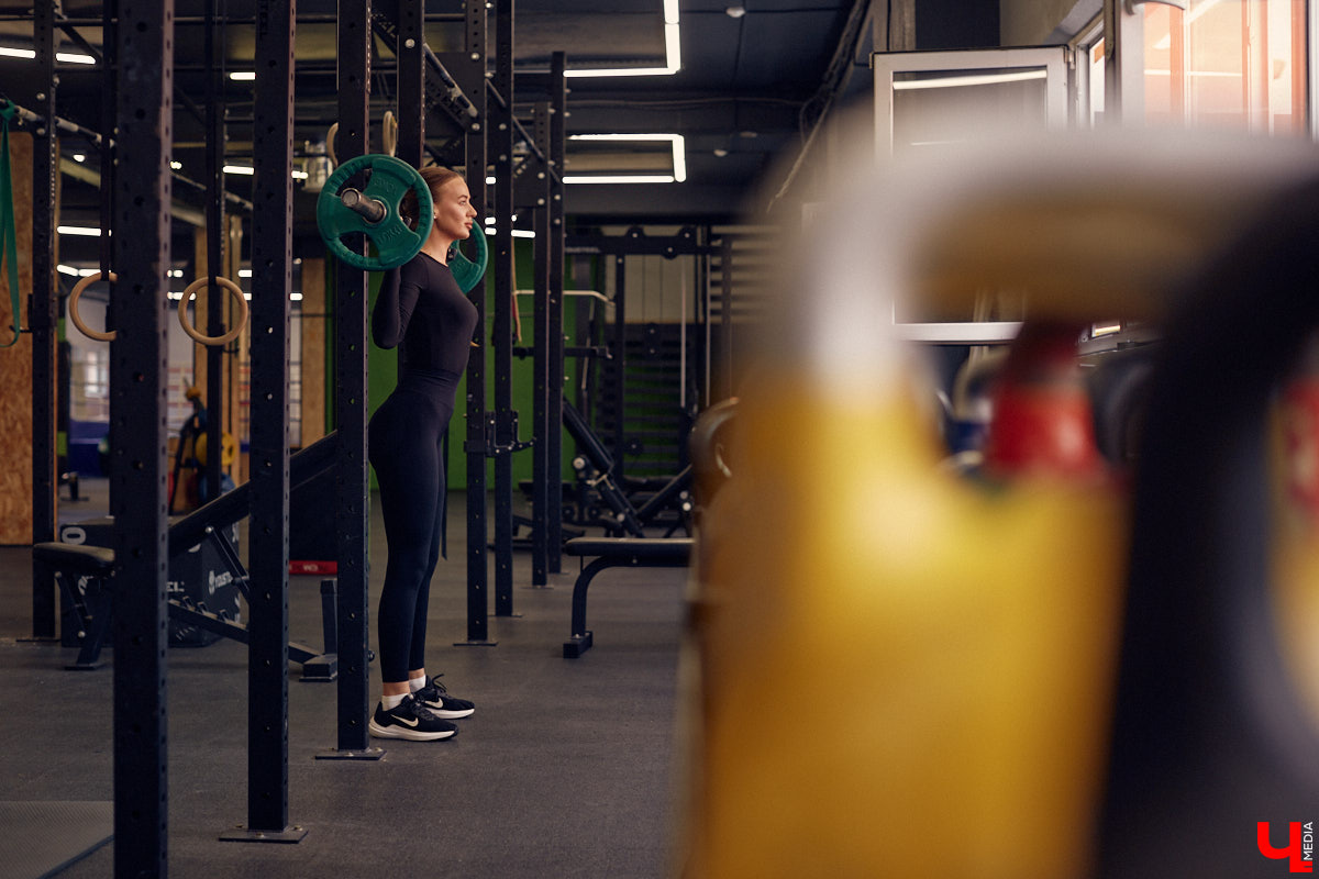 Спорт меняет людей, причем не только внешне. Вместе с кубиками появляется уверенность в себе. Фитнес-тренер из Меленок Настя Широких знает об этом не понаслышке. Благодаря залу она поборола комплексы, о чем честно, без прикрас рассказала «Ключ-Медиа».