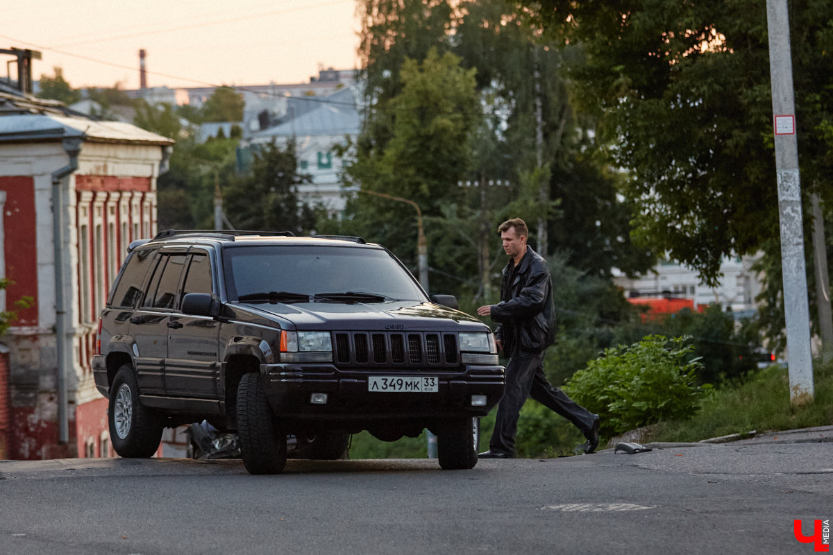 Наш любимый город снова именинник, и свое 1035-летие намерен отпраздновать с размахом. Все карты раскрыты: известно, кто станет хедлайнером и ждать ли торжественный салют. Собрали для вас всю необходимую информацию, чтобы программа Дня города не была сюрпризом, как погода.