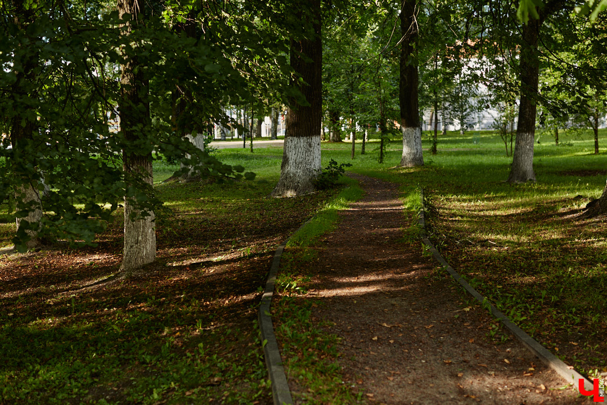 Нижний Новгород похорошел. Это отмечают и владимирцы, массово отдыхающие в живописном крае с легендарными закатами. А что думают жители столицы Поволжья о нашем городе? Своим видением поделилась урбанистка Ира Маслова, заскочившая в региональный центр по пути в Москву.