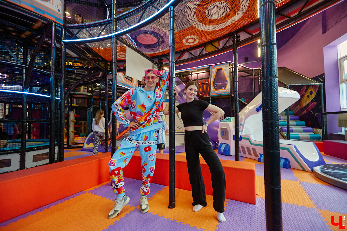 Сотрудники «Поляриса» уверены: если ребенок хорошо отдохнет, учеба пойдет как по маслу. А мы добавим: отдыхать там действительно весело и безопасно! Ловите план мероприятия от Активити-парка, где 1 Сентября ждут в гости детей и их родителей!