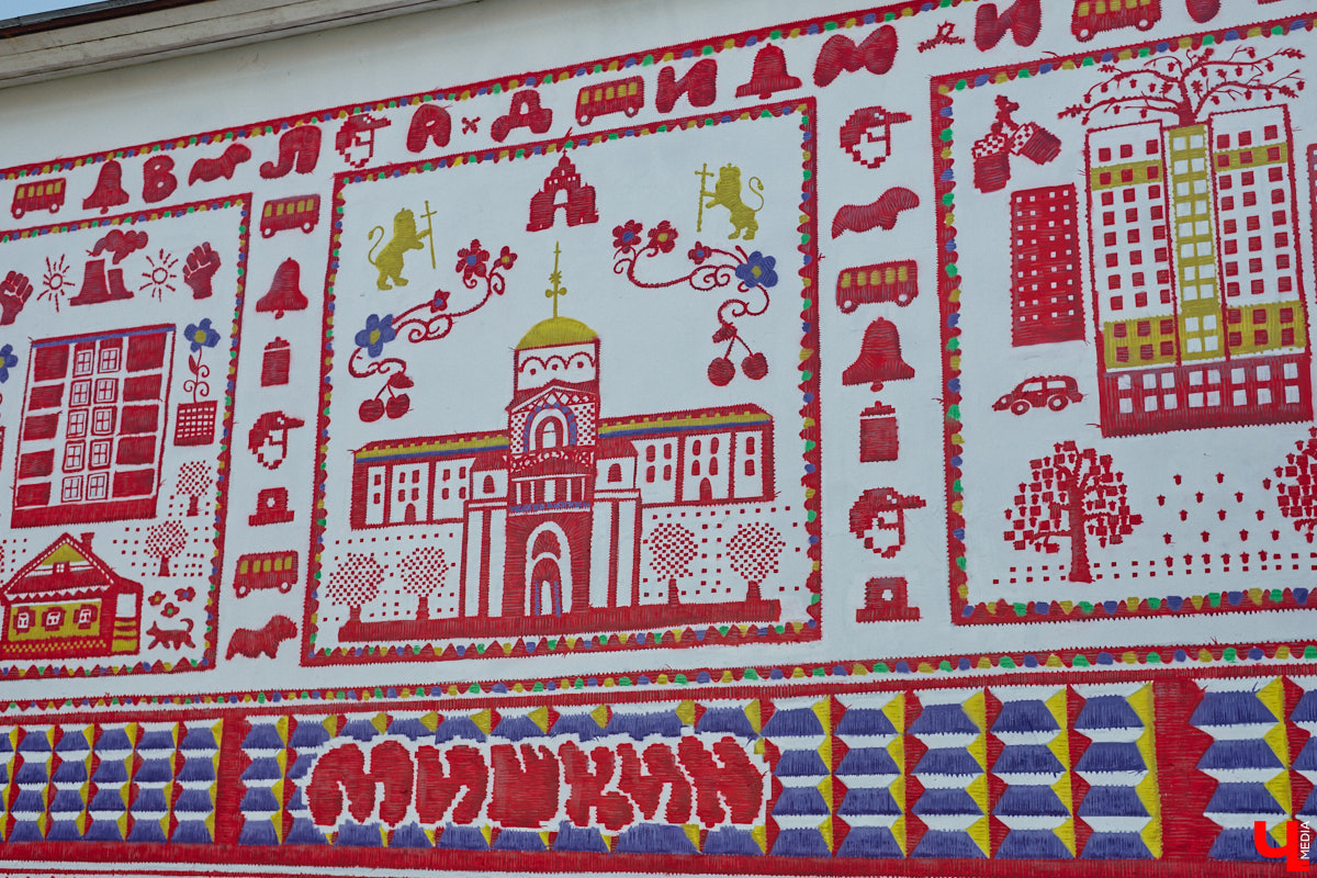 Завершающим штрихом пятого юбилейного фестиваля уличного искусства «Загфест» стали арты локальных райтеров. Ранее областной столице подарили 12 ярких муралов приезжие художники. Еще две работы недавно закончили местные авторы: Никита Куир и Мишкин. Их творения символично расположились друг напротив друга.