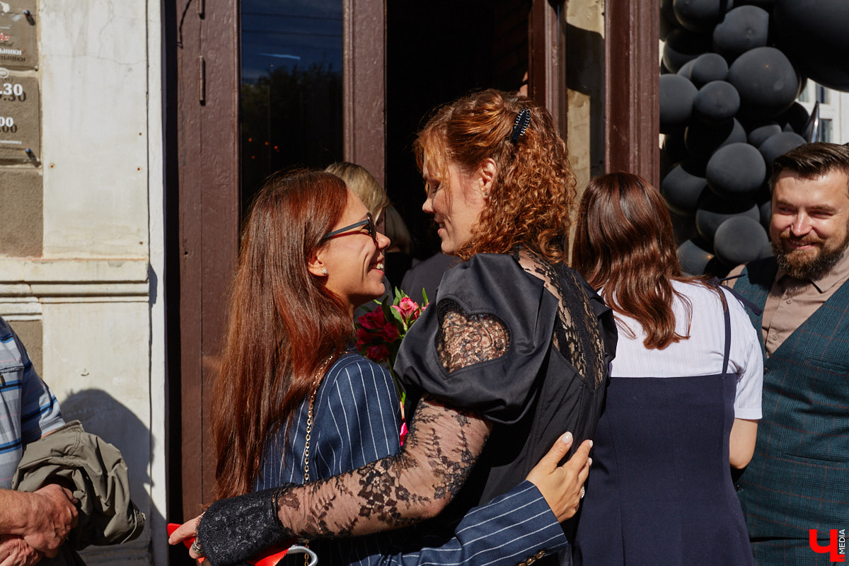 Салон «Танго» стал еще больше и доступнее для клиентов. Новое место для своего детища брафиттер Мария Киселева нашла в историческом центре Владимира. «Ключ-Медиа» побывал на открытии магазина и узнал, почему именно эта локация оказалась наиболее подходящей в глазах мастера по подбору идеального нижнего белья.