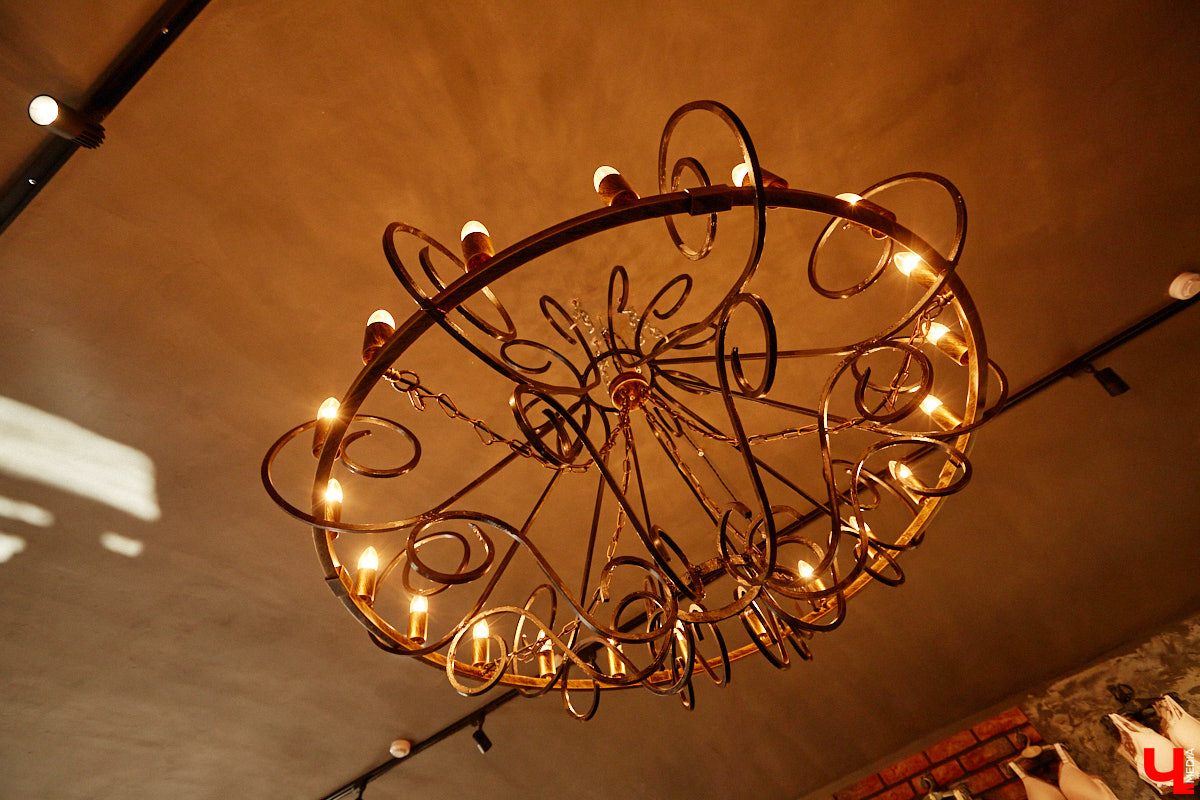 Салон «Танго» стал еще больше и доступнее для клиентов. Новое место для своего детища брафиттер Мария Киселева нашла в историческом центре Владимира. «Ключ-Медиа» побывал на открытии магазина и узнал, почему именно эта локация оказалась наиболее подходящей в глазах мастера по подбору идеального нижнего белья.