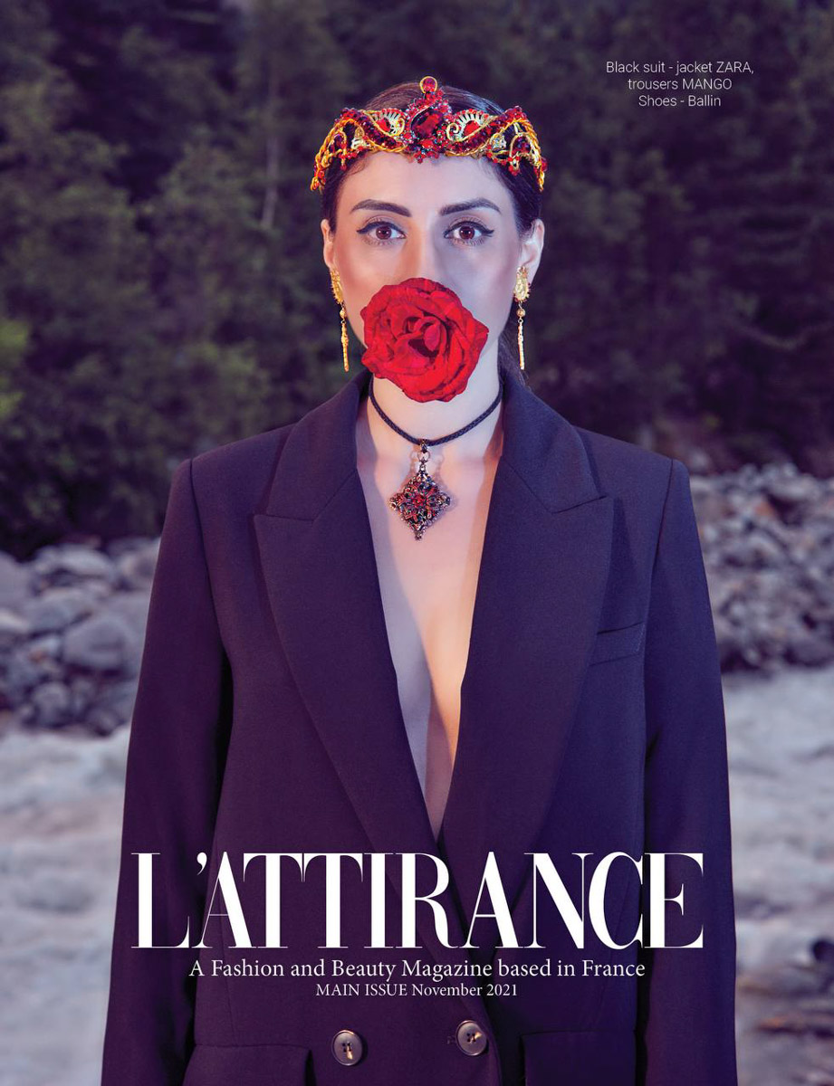 Евгении Хреновой, создательнице авторских украшений, представленных моделями на страницах глянца и подиумах, не раз приходилось падать и подниматься. Впрочем, силы воли дизайнеру аксессуаров не занимать. Она собрала себя и вновь забралась на вершину. О своих американских горках в творческой стезе основательница модного бренда рассказала «Ключ-Медиа».