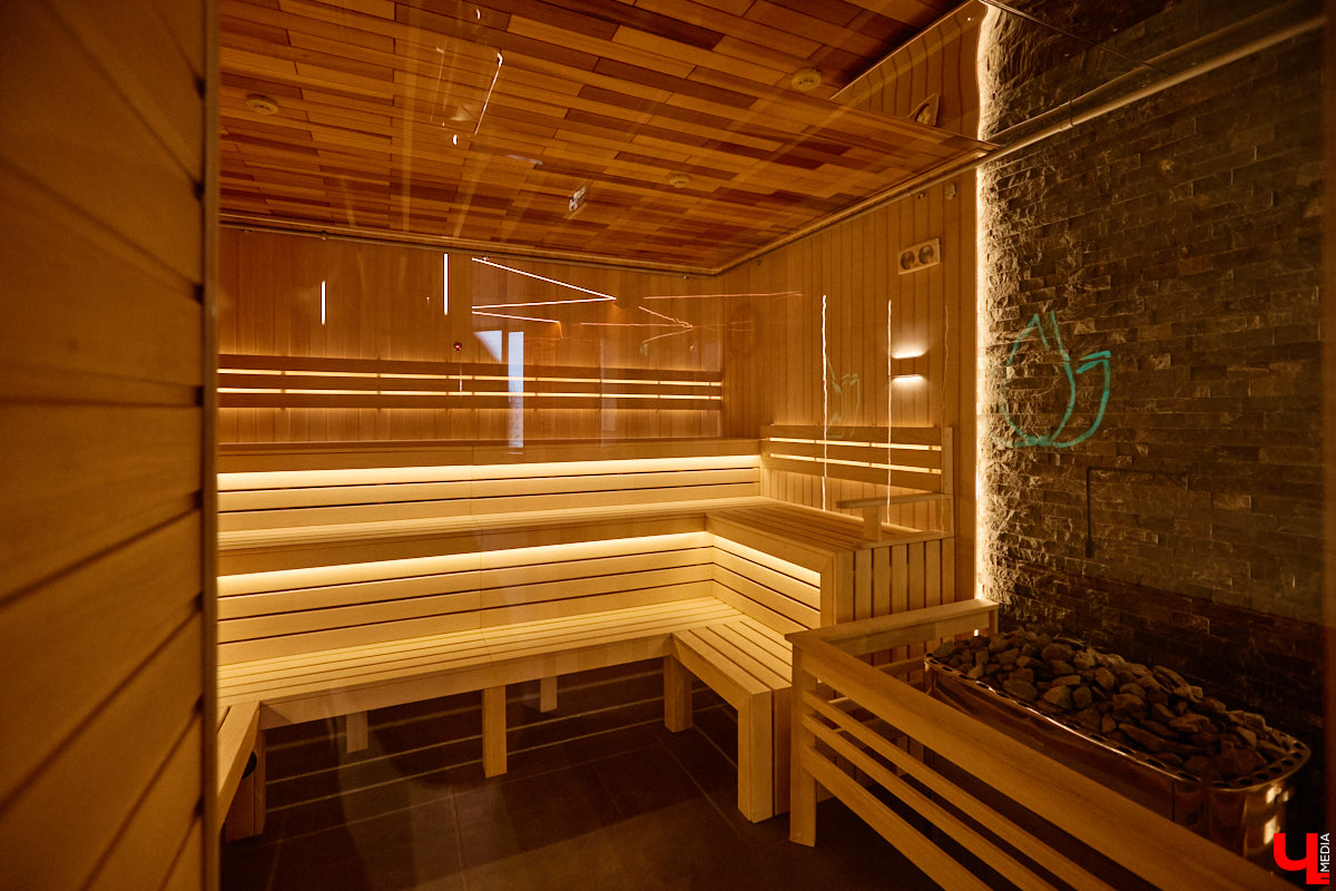 Фитнес-клуб в торговом центре — звучит интересно, согласитесь? В Ленинском районе в таком формате начало работу новое пространство DDX Fitness. Спортивная локация площадью 1500 квадратных метров стала 125-й по счету в России и первой в нашем регионе.