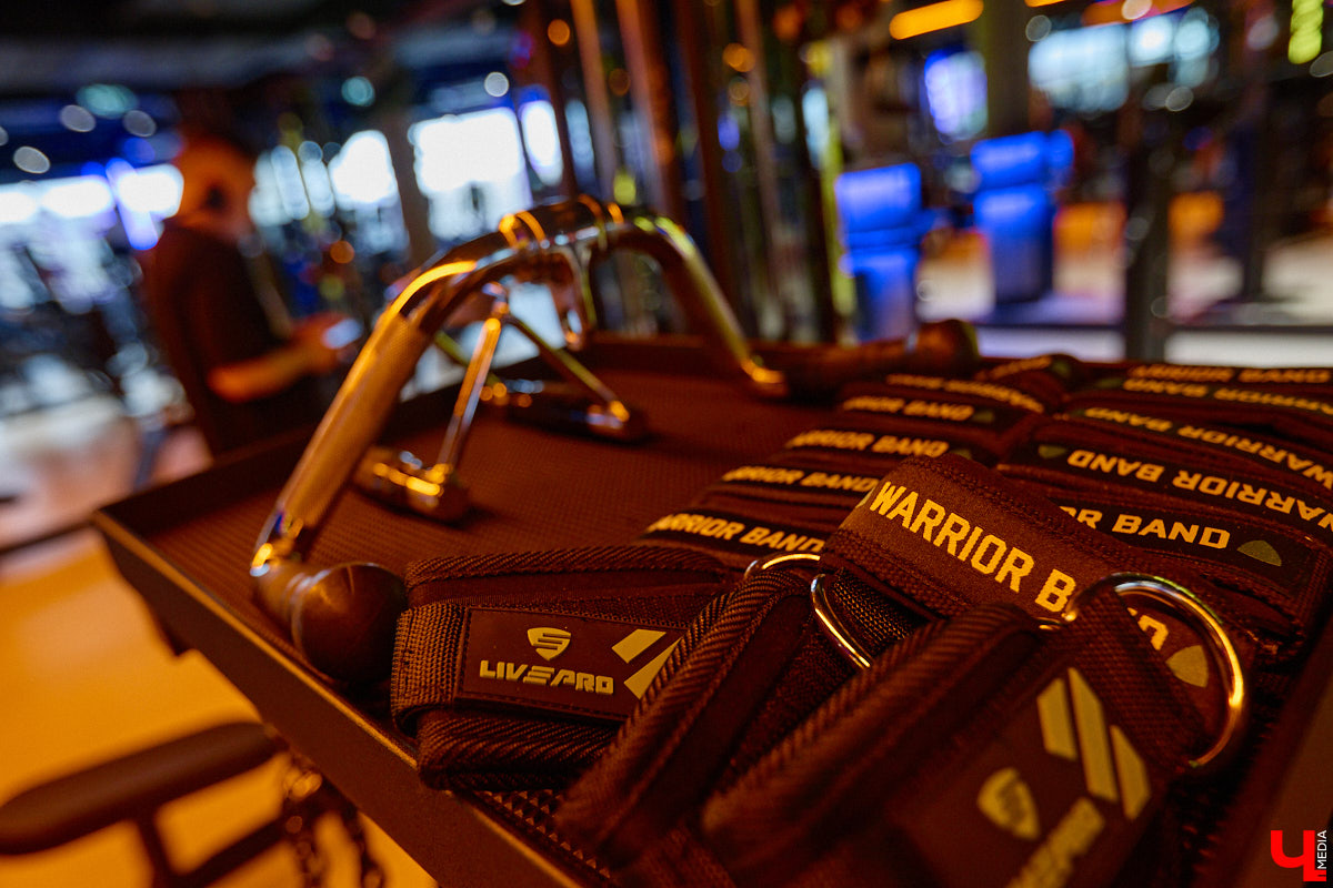 Фитнес-клуб в торговом центре — звучит интересно, согласитесь? В Ленинском районе в таком формате начало работу новое пространство DDX Fitness. Спортивная локация площадью 1500 квадратных метров стала 125-й по счету в России и первой в нашем регионе.