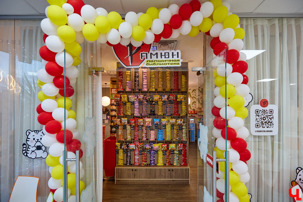 Есть такие точки на карте города, куда едешь за настроением — без планов и спешки, в удовольствие. Для владимирцев одно из таких мест — обновленный комплекс «Руськино» на Суздальском проспекте, где фильмы, еда, гаджеты и даже киберспорт гармонично уживаются под одной крышей. А значит, каждый найдет себе занятие по душе: от дневных семейных посиделок до ночных геймерских баталий.