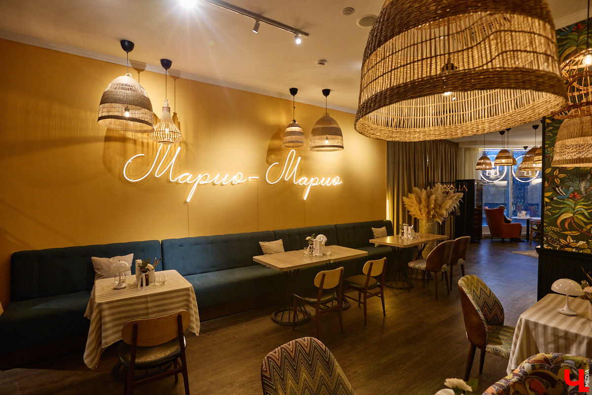 Есть такие точки на карте города, куда едешь за настроением — без планов и спешки, в удовольствие. Для владимирцев одно из таких мест — обновленный комплекс «Руськино» на Суздальском проспекте, где фильмы, еда, гаджеты и даже киберспорт гармонично уживаются под одной крышей. А значит, каждый найдет себе занятие по душе: от дневных семейных посиделок до ночных геймерских баталий.