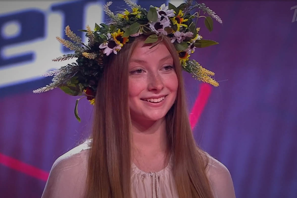 Юные владимирские звезды Милана Крохина и Вероника Тарасова не прошли в финал «Голос. Дети», представляя во время поединков команду Натальи Подольской и Владимира Преснякова. Однако победа девочек в состязаниях троек дала им шанс на реванш в дополнительном этапе. «Ключ-Медиа» поговорил с конкурсантками о том, как они лично оценивают свои выступления и подготовку к ним.