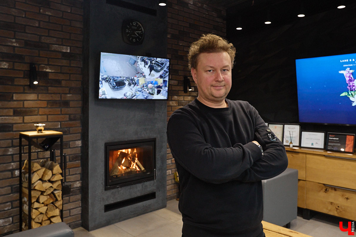 Представьте: вы едете ночью по темной дороге, сигнальный свет едва пробивается сквозь мрак. На парковке замечаете: стекла тусклые, запотевшие, с мелкими трещинами. Но спустя несколько часов тот же автомобиль триумфально возвращается в гараж: его фары сияют ярко, четко, почти ослепительно. Именно тогда понимаешь: в автосервисе Kerby’s Refit умеют творить чудеса!