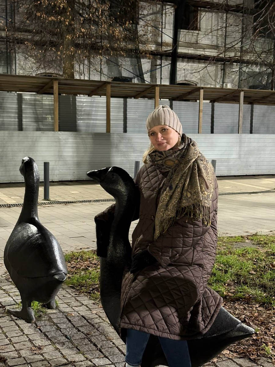 Нижегородская область — территория творческая и многогранная. Маршруты по ней можно прокладывать самые разнообразные. Главной целью этого путешествия стала знаменитая Болдинская осень. А по дороге в Большое Болдино, где Александр Пушкин создал свыше 60 своих произведений, заглянули и в Кулебаки. Там установлен один из первых в стране памятников Ленину. Посетили мы и родину арзамасского гуся лапчатого.