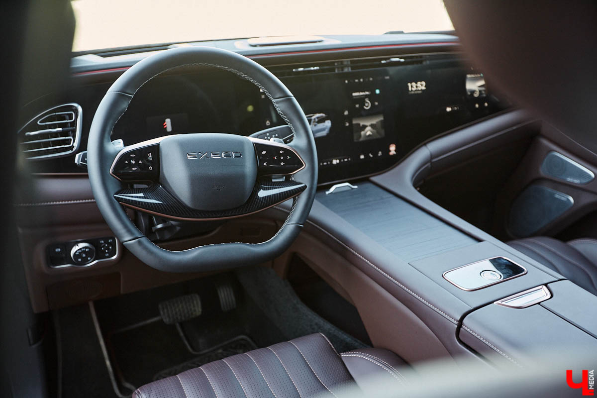 Осень подходит к концу. Световой день сокращается, погода становится непредсказуемой, дороги — скользкими, а дальние поездки — утомительными. В таких условиях на первое место выходит интеллектуальная безопасность. На помощь придут автомобили EXEED, которые во Владимире можно лично протестировать у официального дилера «АвтоТракт».