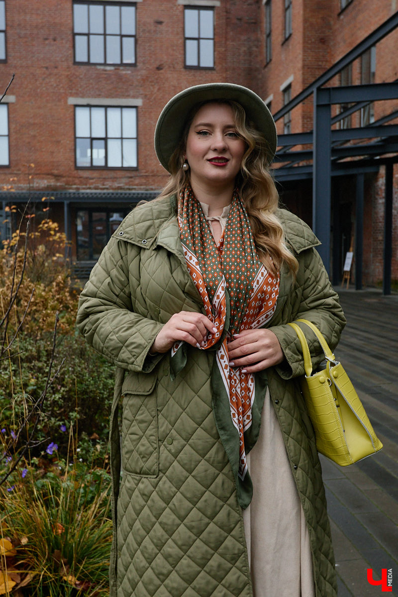 Чтобы чувствовать себя королевой, нужно преподносить свою персону соответствующим образом. Владимирская модель плюс-сайз Анастасия Егорова оттачивает это мастерство на конкурсах красоты, подиумах и съемочных площадках. На съемке для «Ключ-Медиа» в своих осенних образах героиня тоже была обворожительна.