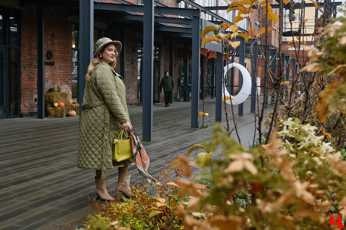 Чтобы чувствовать себя королевой, нужно преподносить свою персону соответствующим образом. Владимирская модель плюс-сайз Анастасия Егорова оттачивает это мастерство на конкурсах красоты, подиумах и съемочных площадках. На съемке для «Ключ-Медиа» в своих осенних образах героиня тоже была обворожительна.