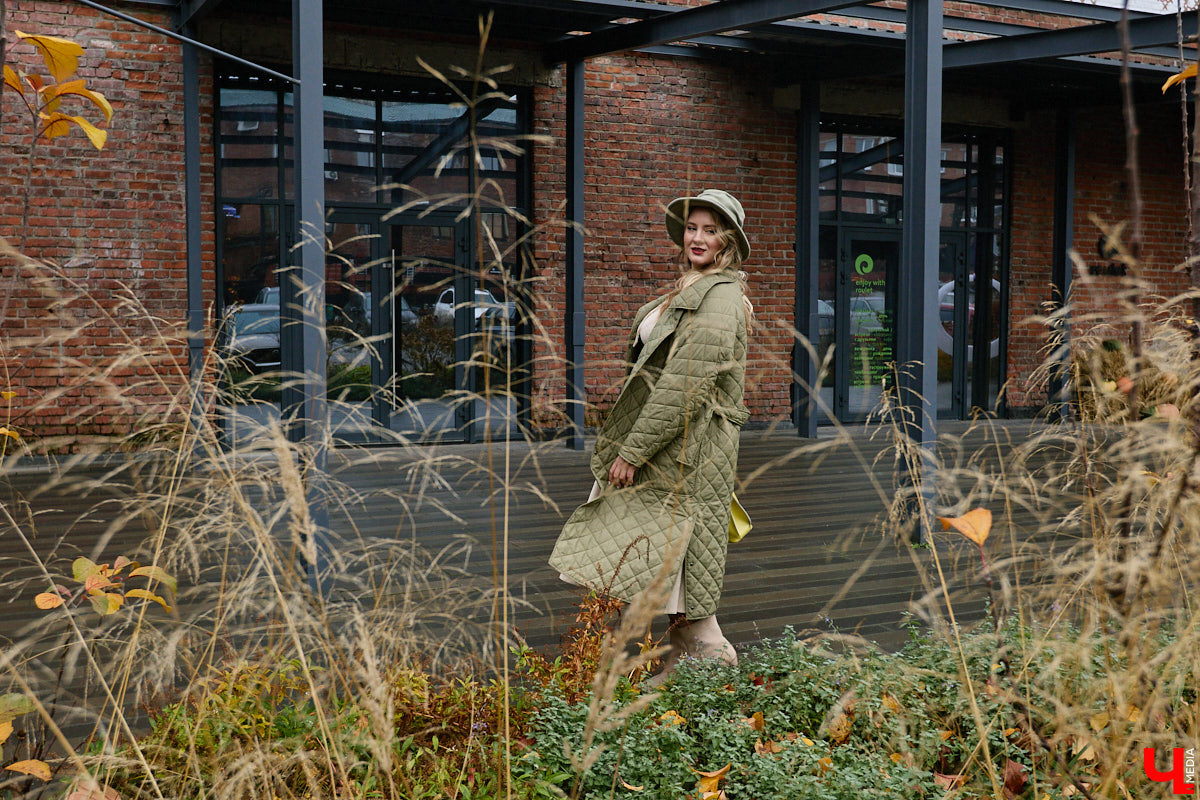 Чтобы чувствовать себя королевой, нужно преподносить свою персону соответствующим образом. Владимирская модель плюс-сайз Анастасия Егорова оттачивает это мастерство на конкурсах красоты, подиумах и съемочных площадках. На съемке для «Ключ-Медиа» в своих осенних образах героиня тоже была обворожительна.