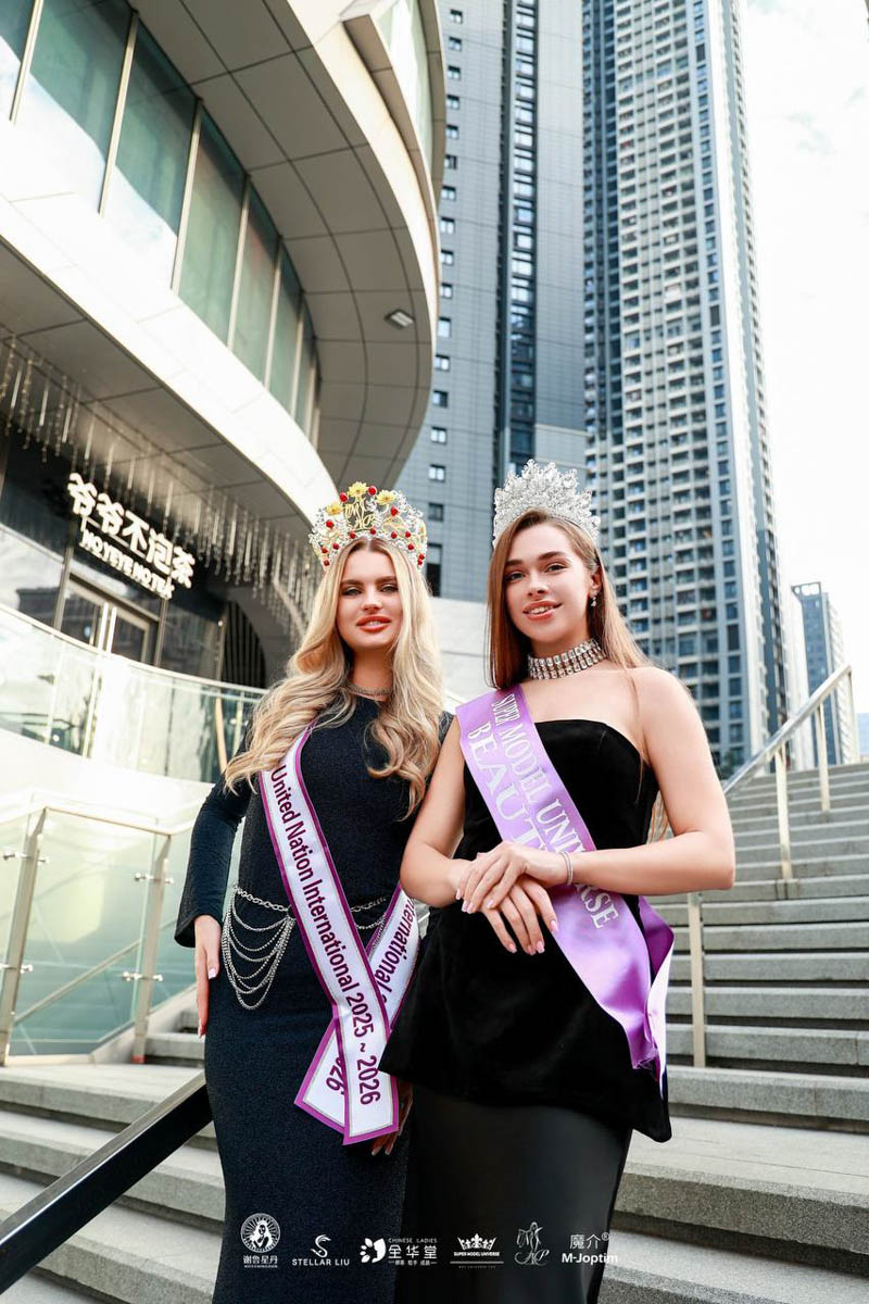 Владимирские красавицы не боятся препятствий и смело идут вперед за заслуженными наградами. Да не простыми, а международными! За сияющими коронами им пришлось лететь сразу в две страны — загадочный Китай и жаркий Египет. «Ключ-Медиа» узнал, какие титулы получили девушки и что для них значат подобные состязания.