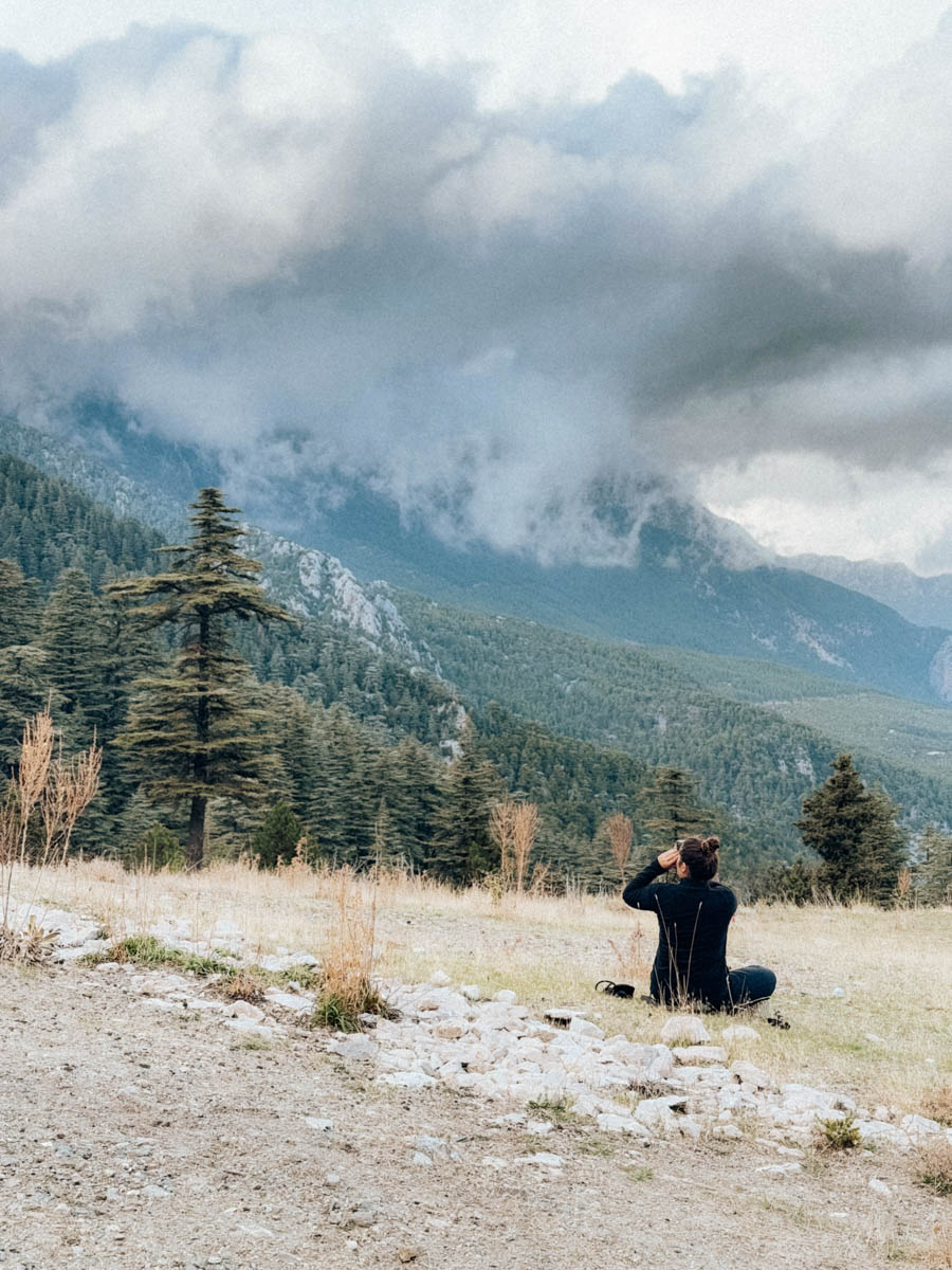 Одной из самых известных туристических точек на карте Турции, без сомнений, является Анталья! Все местные пляжи усеяны многоэтажными отелями, но за ними скрывается совсем иная сторона города. О ней «Ключ-Медиа» рассказала фотограф из Владимира Дарья Воронкова, которая отправилась в страну курортов с мужем далеко не греться под солнцем!