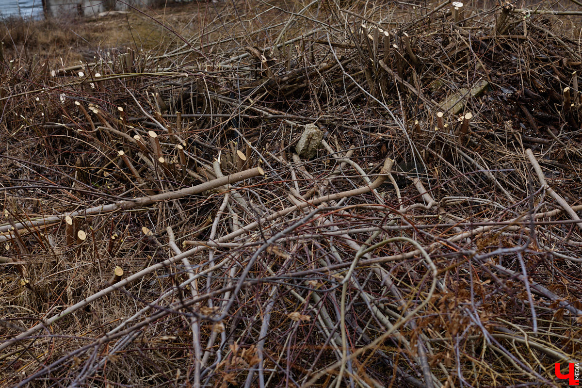 Во Владимире началось строительство новой дорожной артерии, которая соединит улицы Гастелло и Куйбышева. Стоимость участка длиной 600 метров оценена в 266 миллионов рублей. Завершить работы планируют к сентябрю 2026 года, ну а пока «Ключ-Медиа» оценил будущую развязку на старте ее сооружения.