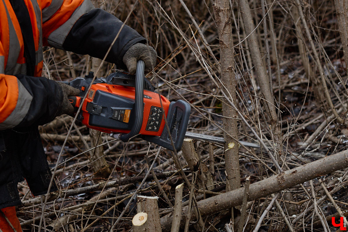 Во Владимире началось строительство новой дорожной артерии, которая соединит улицы Гастелло и Куйбышева. Стоимость участка длиной 600 метров оценена в 266 миллионов рублей. Завершить работы планируют к сентябрю 2026 года, ну а пока «Ключ-Медиа» оценил будущую развязку на старте ее сооружения.
