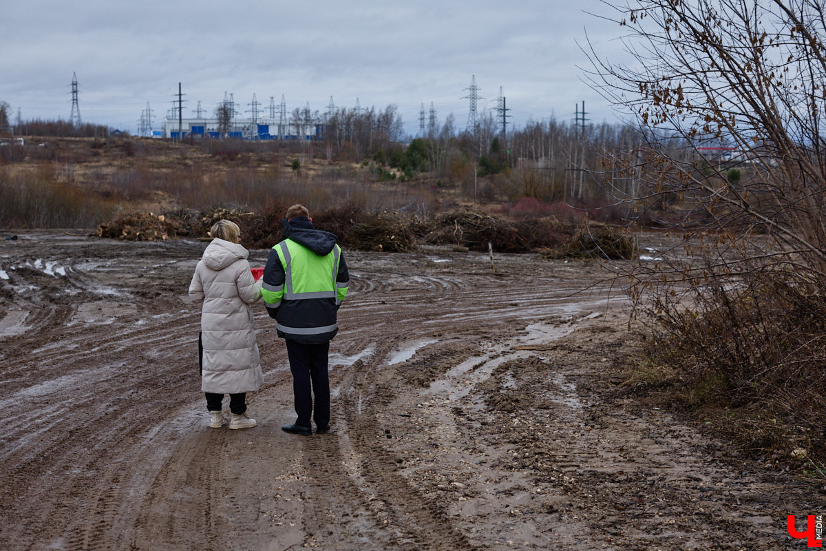 Во Владимире началось строительство новой дорожной артерии, которая соединит улицы Гастелло и Куйбышева. Стоимость участка длиной 600 метров оценена в 266 миллионов рублей. Завершить работы планируют к сентябрю 2026 года, ну а пока «Ключ-Медиа» оценил будущую развязку на старте ее сооружения.