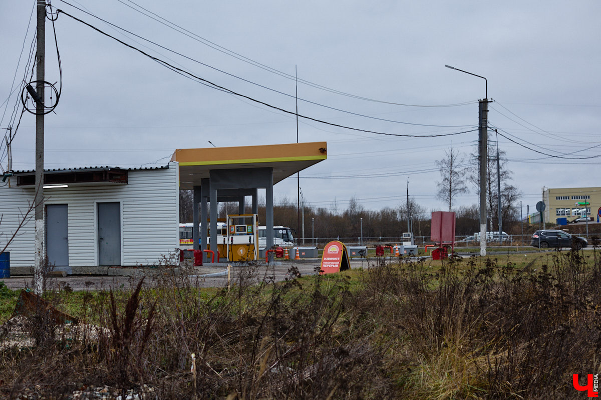 Во Владимире началось строительство новой дорожной артерии, которая соединит улицы Гастелло и Куйбышева. Стоимость участка длиной 600 метров оценена в 266 миллионов рублей. Завершить работы планируют к сентябрю 2026 года, ну а пока «Ключ-Медиа» оценил будущую развязку на старте ее сооружения.