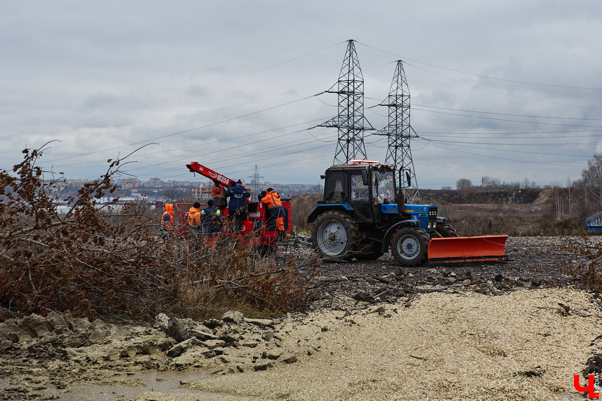 Во Владимире началось строительство новой дорожной артерии, которая соединит улицы Гастелло и Куйбышева. Стоимость участка длиной 600 метров оценена в 266 миллионов рублей. Завершить работы планируют к сентябрю 2026 года, ну а пока «Ключ-Медиа» оценил будущую развязку на старте ее сооружения.