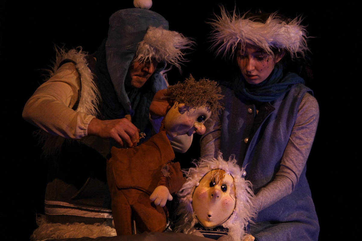 До главного зимнего праздника осталось чуть больше месяца, а значит, мамам и папам пора определяться, куда сводить своих непосед. Благо во Владимире запланировано немало новогодних представлений, которые понравятся как малышам, так и ребятам постарше. «Ключ-Медиа» собрал все мероприятия для детей в областном центре, которые пройдут накануне 2026-го, а также в январские каникулы.