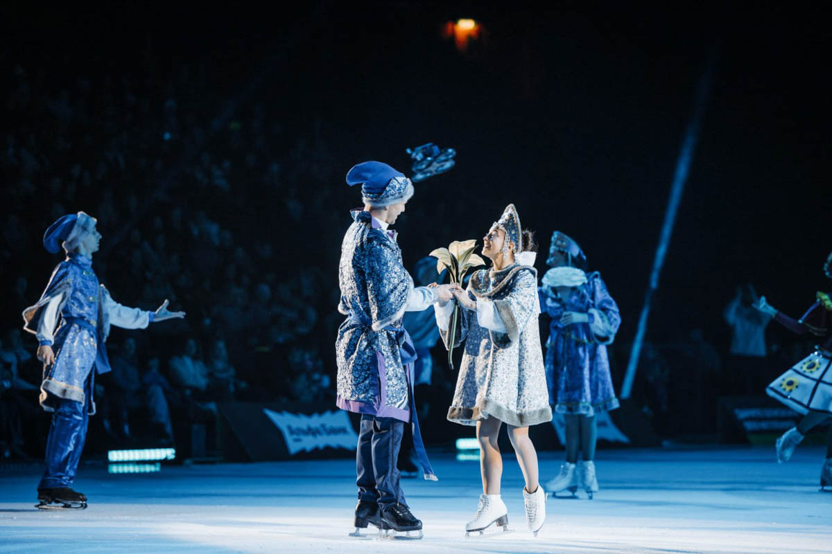 До главного зимнего праздника осталось чуть больше месяца, а значит, мамам и папам пора определяться, куда сводить своих непосед. Благо во Владимире запланировано немало новогодних представлений, которые понравятся как малышам, так и ребятам постарше. «Ключ-Медиа» собрал все мероприятия для детей в областном центре, которые пройдут накануне 2026-го, а также в январские каникулы.