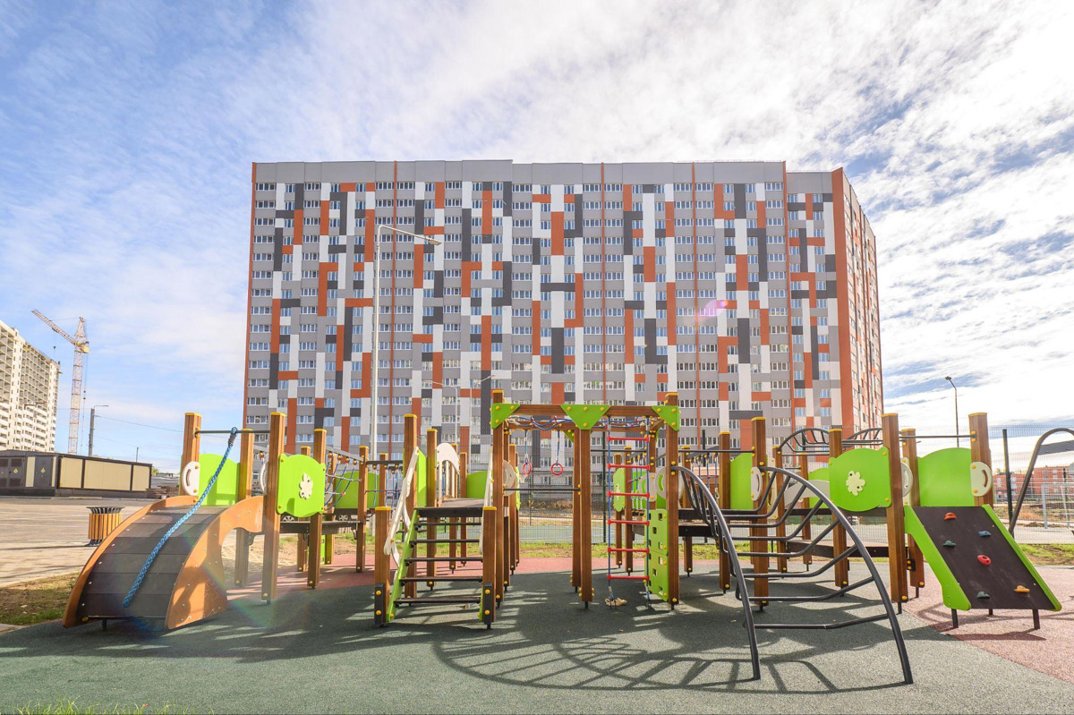 Все мы любим подарки! Особенно когда они радуют глаз и согревают холодными зимами. Такие презенты принято дарить на Новый год, о чем позаботились в строительной компании «Континент». В преддверии праздников они объявили акцию «Новогоднее приКЛЮЧение».