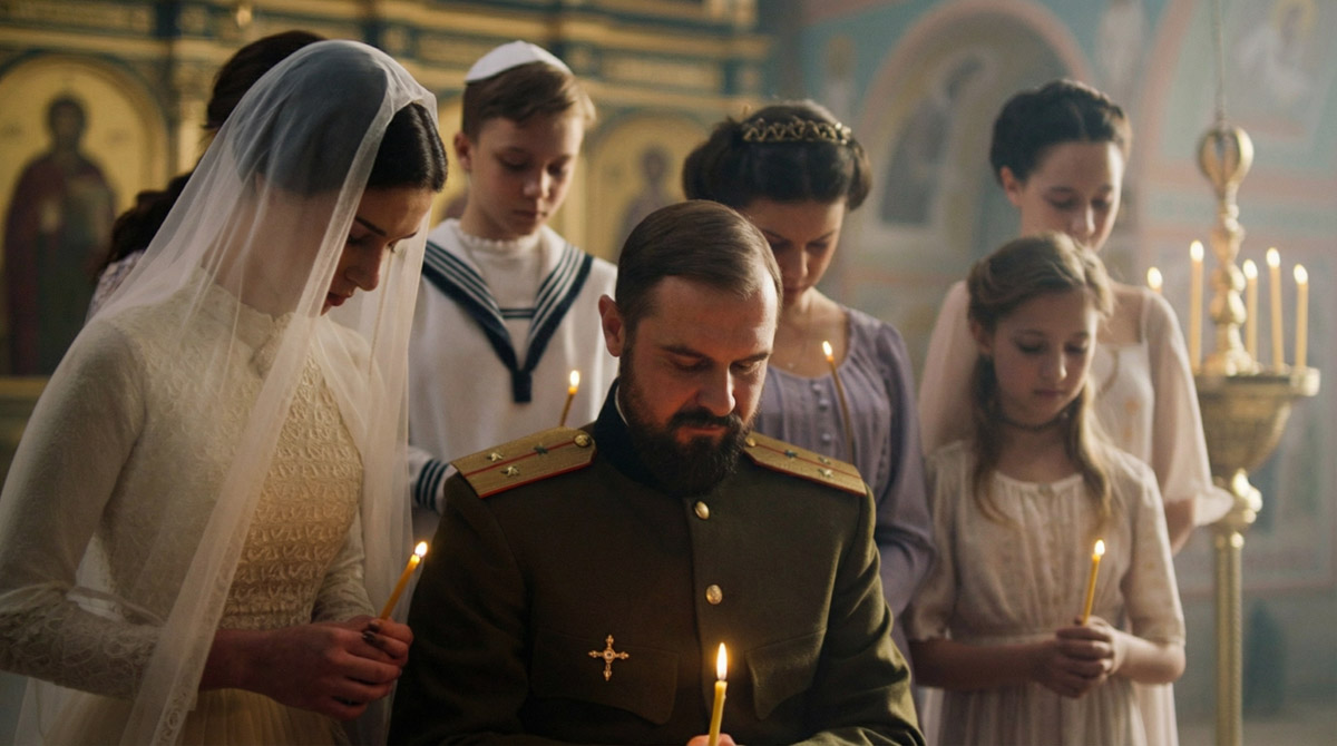 Технологии будущего делают прикосновения к прошлому все явственнее. Дизайнер из Радужного Сергей Коваль благодаря ИИ смог визуализировать себя на месте событий, происходивших много веков назад. Пусть и в ролике, созданном при помощи нейросети, он совершил путешествие во времени. Все ради того, чтобы наглядно и захватывающе поведать историю владимирских памятников архитектуры.