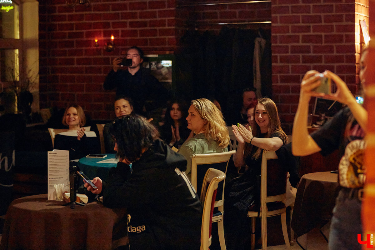 На фоне яркого фейерверка гастрооткрытий в областном центре закрытие некоторых проектов может остаться незамеченным. Но «Ключ-Медиа» зорко следит за изменениями на рынке. А они произошли, и довольно масштабные. Город лишился сразу трех разных по характеру вкусных точек, а также еще одной на популярной площадке со множеством корнеров. Итак, кого же мы не досчитались?