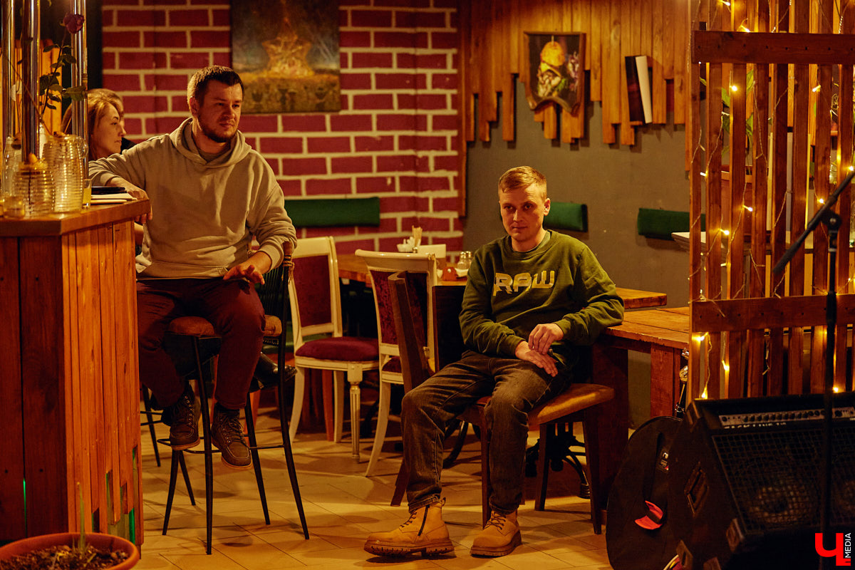 На фоне яркого фейерверка гастрооткрытий в областном центре закрытие некоторых проектов может остаться незамеченным. Но «Ключ-Медиа» зорко следит за изменениями на рынке. А они произошли, и довольно масштабные. Город лишился сразу трех разных по характеру вкусных точек, а также еще одной на популярной площадке со множеством корнеров. Итак, кого же мы не досчитались?