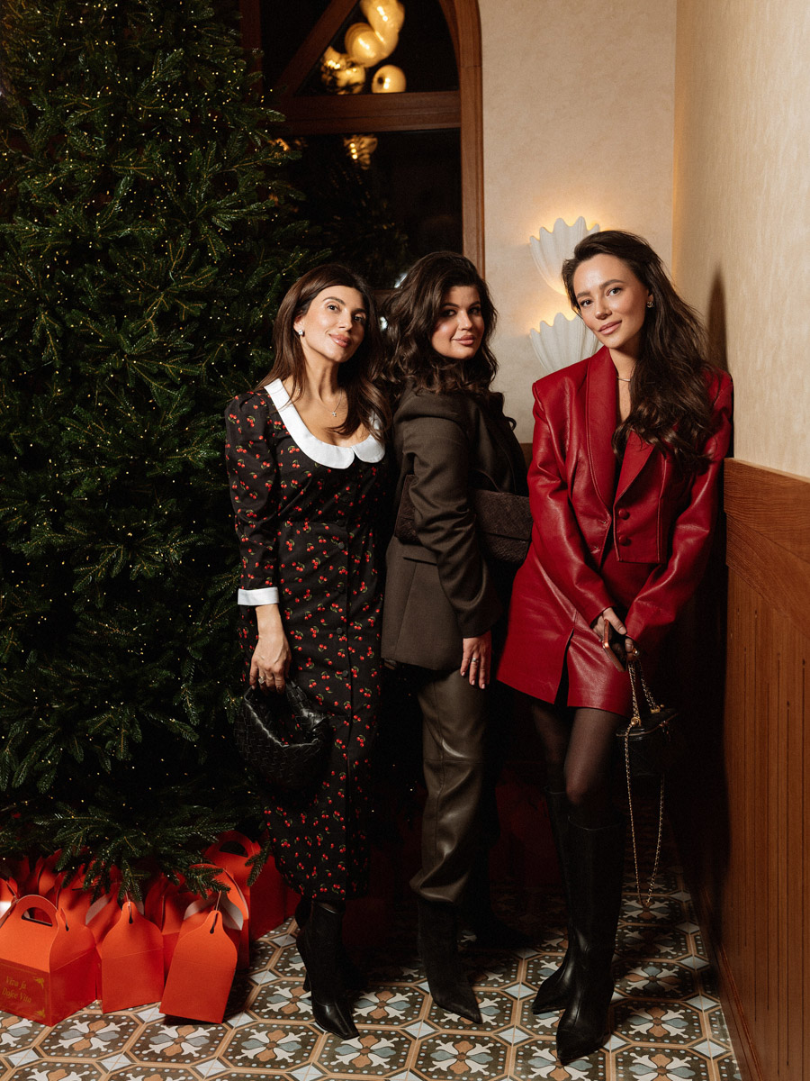 Во Владимире появился проект, который местные уже называют самой обсуждаемой новинкой сезона. На Спасской открылся трехэтажный итальянский ресторан и бар GIO — амбициозная работа команды Ирины Залевской и Zalevsky Group, известных по ярким городским проектам.