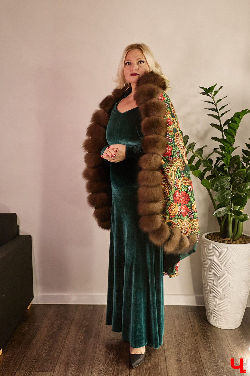 Из кино и сериалов мы знаем, что зачастую у оперных артистов на кону стоит буквально всё: выбирать приходится между сценой и обычной жизнью. Так ли это на самом деле? Всю правду о высоком мастерстве способен поведать лишь тот, кто испытал на себе те страсти, о которых, как правило, не говорят вслух. В нашем случае это преподаватель вокала Екатерина Глебова. Воспоминаниями из прошлого она поделилась с «Ключ-Медиа», честно ответив на неудобные вопросы.