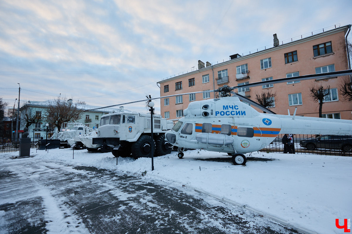 Во Владимире нет музея, объединяющего различные образцы техники. Зато такая коллекция есть под открытым небом прямо в черте города. Единственное, находятся экземпляры в отдаленных друг от друга локациях, но «Ключ-Медиа» собрал их воедино. Здорово, что увидеть механизмы своими глазами может каждый, и притом совершенно бесплатно!