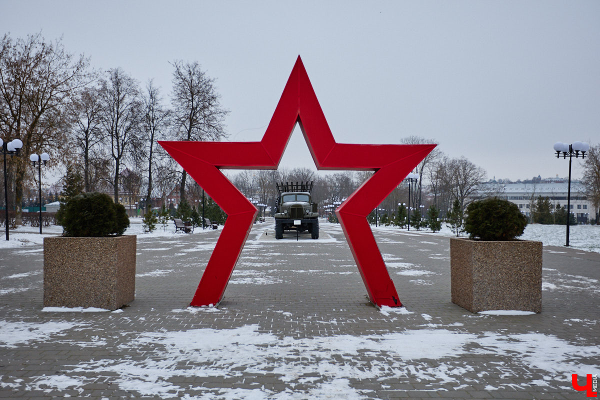 Во Владимире нет музея, объединяющего различные образцы техники. Зато такая коллекция есть под открытым небом прямо в черте города. Единственное, находятся экземпляры в отдаленных друг от друга локациях, но «Ключ-Медиа» собрал их воедино. Здорово, что увидеть механизмы своими глазами может каждый, и притом совершенно бесплатно!